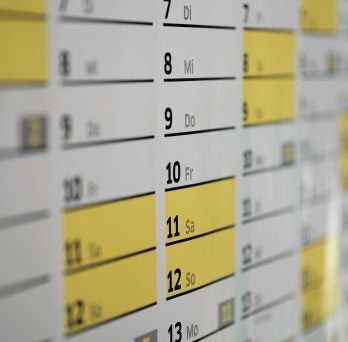 Image of a wall calendar
                  